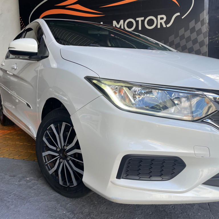 HONDA City Sedan - Foto