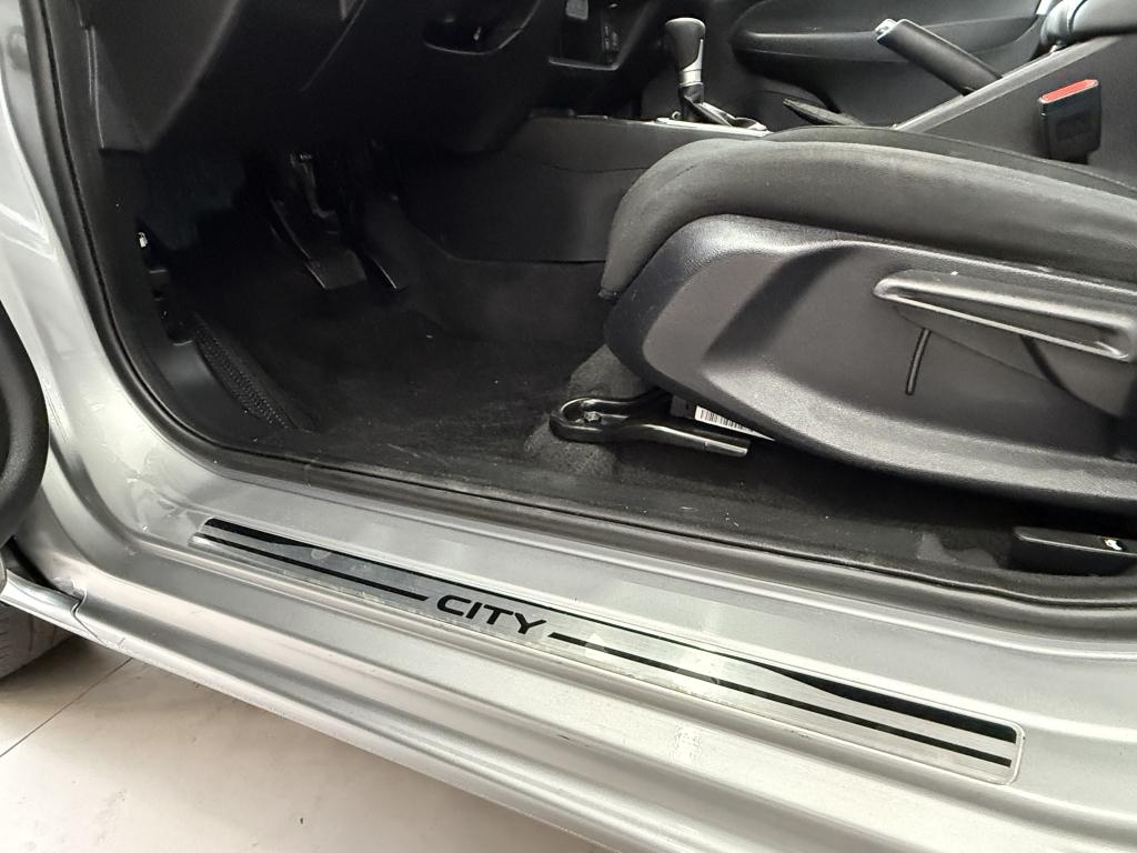 HONDA City Sedan - Foto