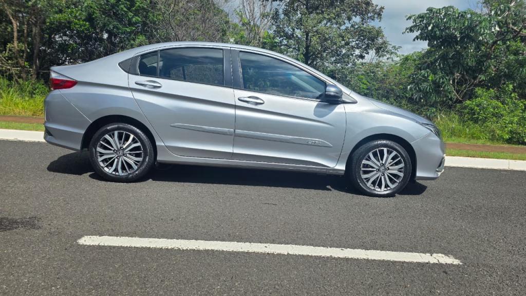 HONDA City Sedan - Foto