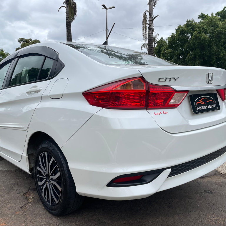 HONDA City Sedan - Foto