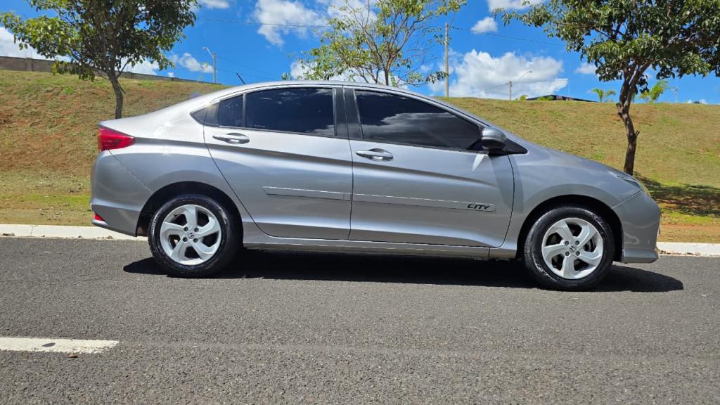 HONDA City Sedan - Foto