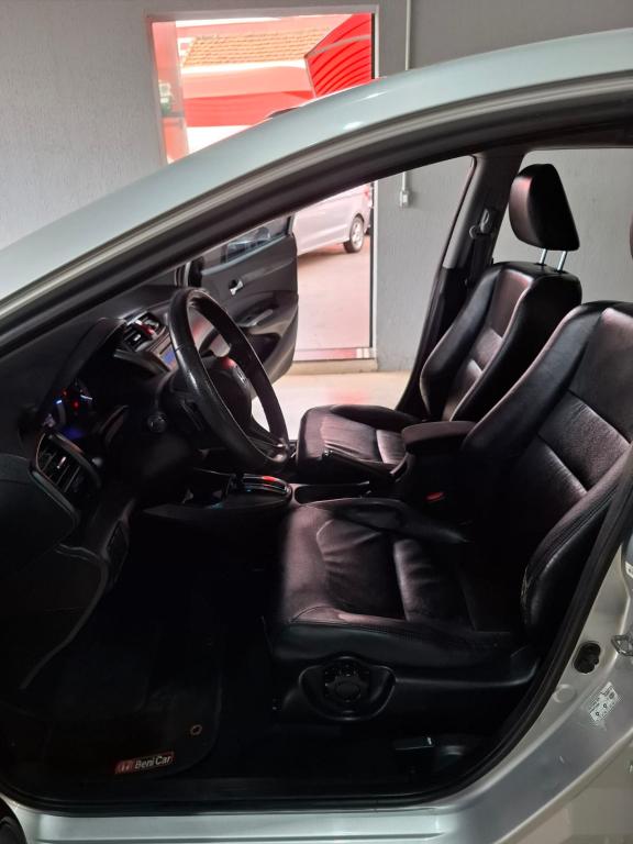 HONDA City Sedan - Foto