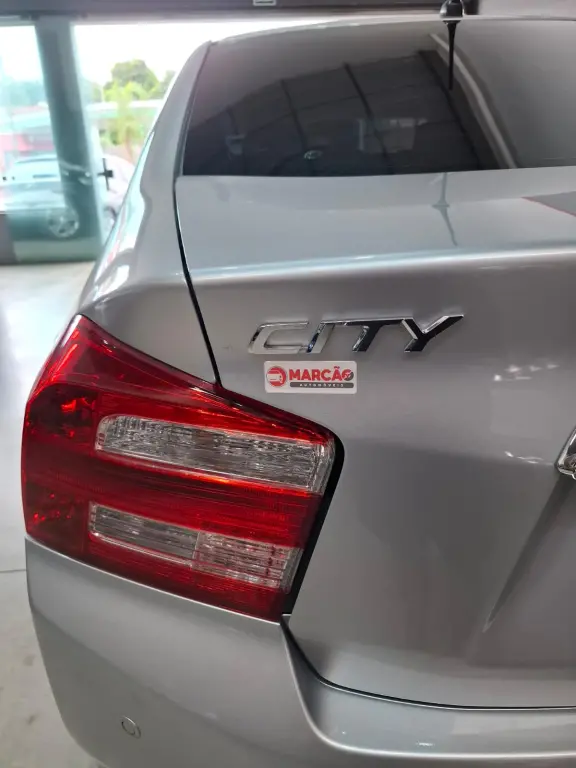 HONDA City Sedan - Foto
