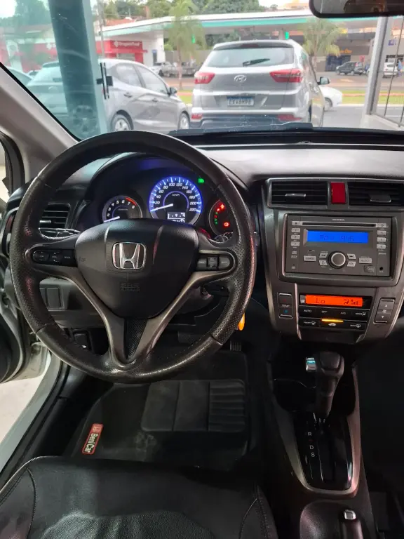 HONDA City Sedan - Foto