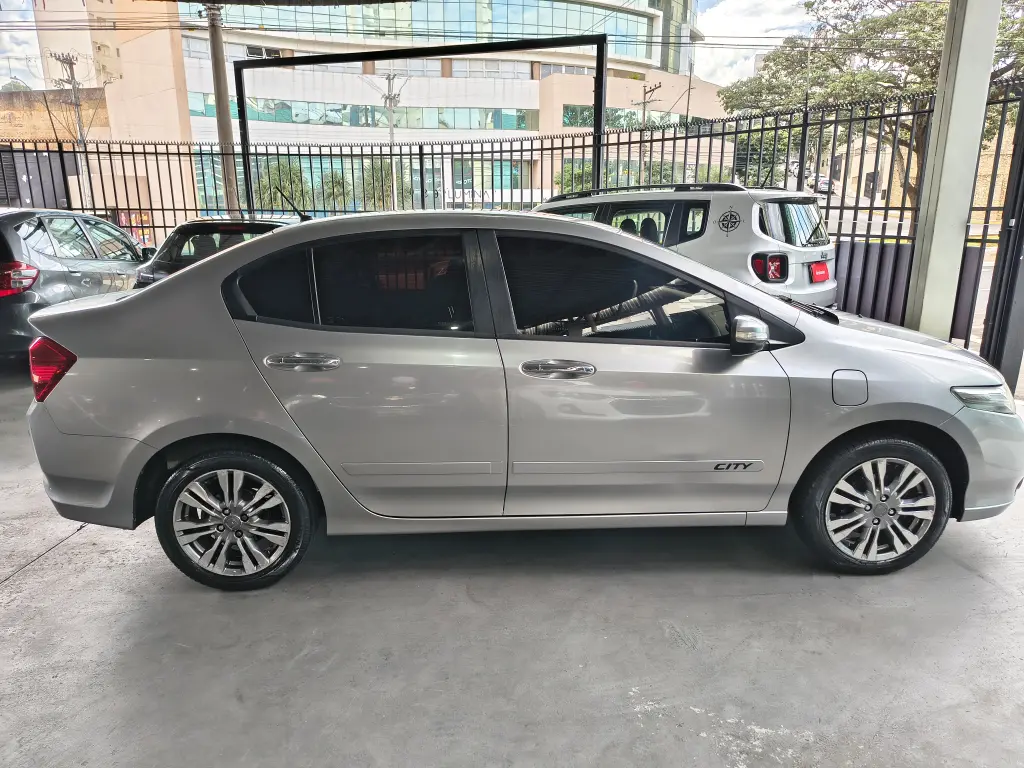 HONDA City Sedan - Foto