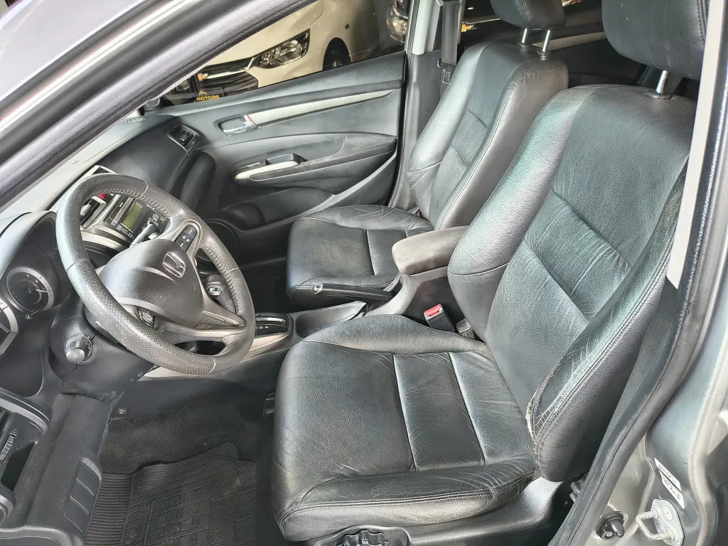 HONDA City Sedan - Foto