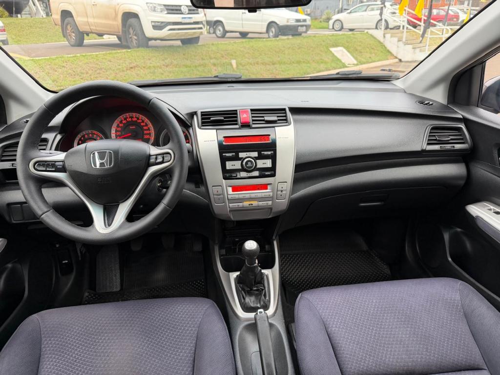 HONDA City Sedan - Foto
