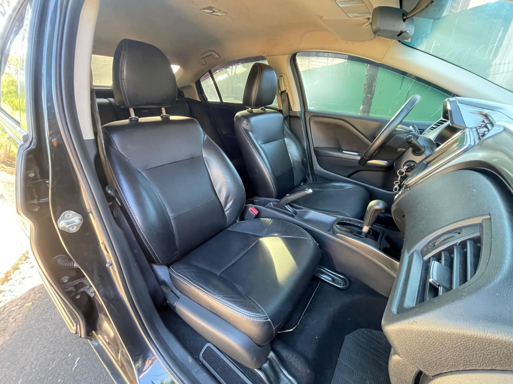 HONDA City Sedan - Foto