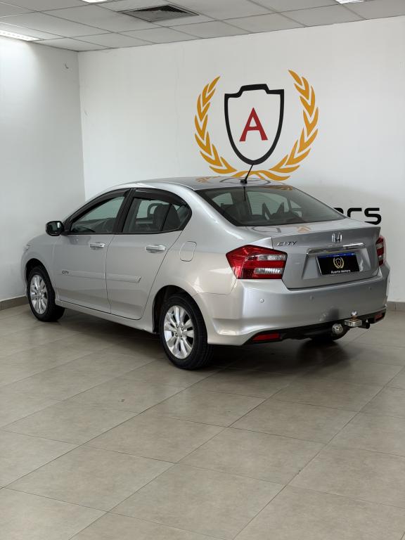 HONDA City Sedan - Foto