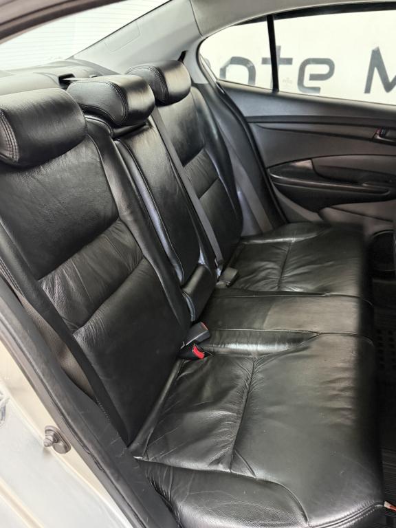 HONDA City Sedan - Foto