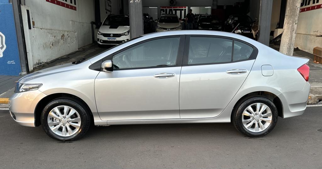 HONDA City Sedan - Foto