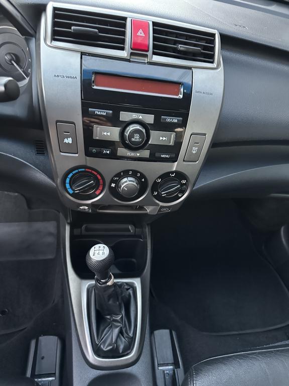 HONDA City Sedan - Foto