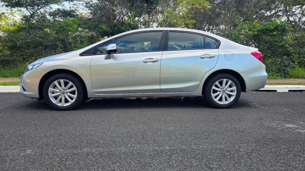 HONDA Civic - Foto