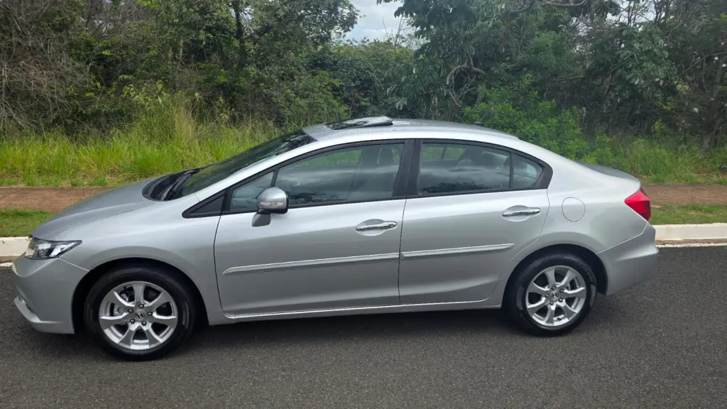 HONDA Civic - Foto