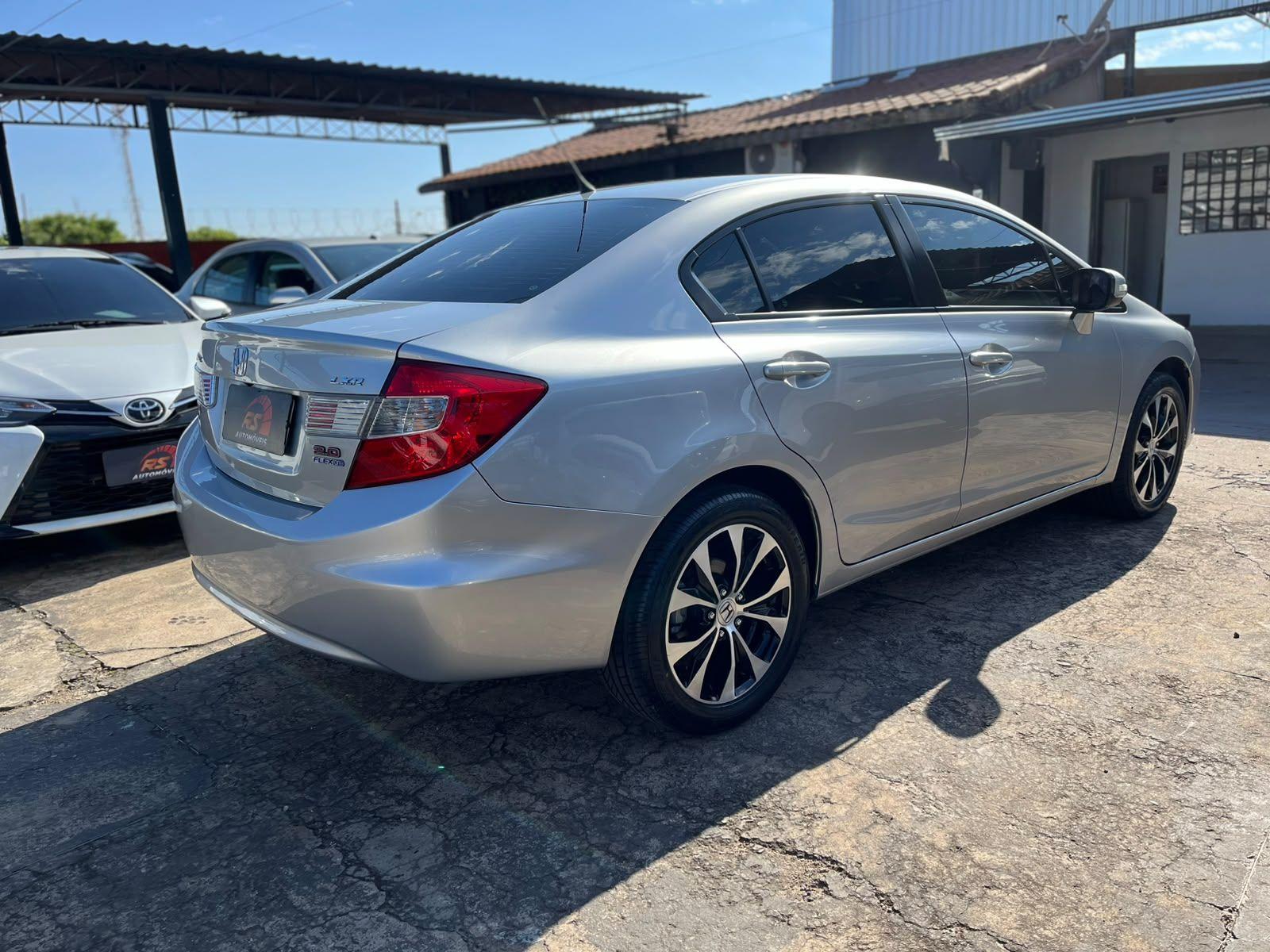 HONDA Civic - Foto