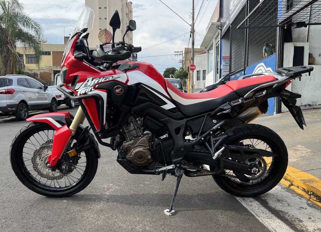 HONDA CRF 1000L Africa Twin - Foto