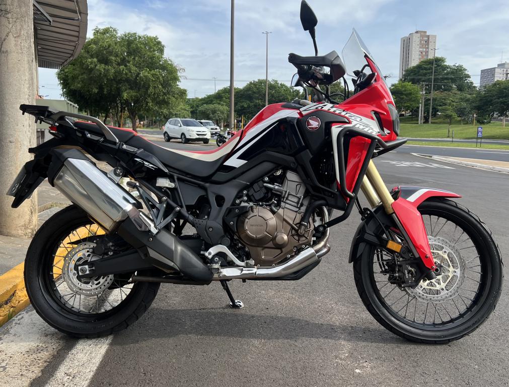 HONDA CRF 1000L Africa Twin - Foto