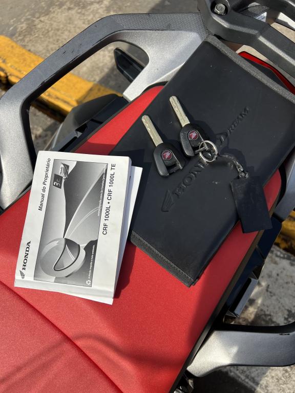 HONDA CRF 1000L Africa Twin - Foto