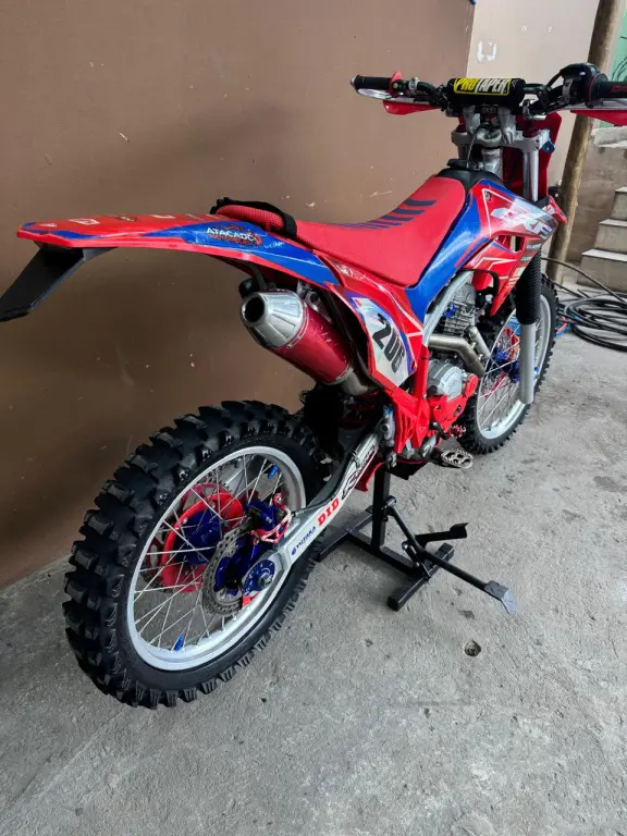 HONDA CRF 250 - Foto
