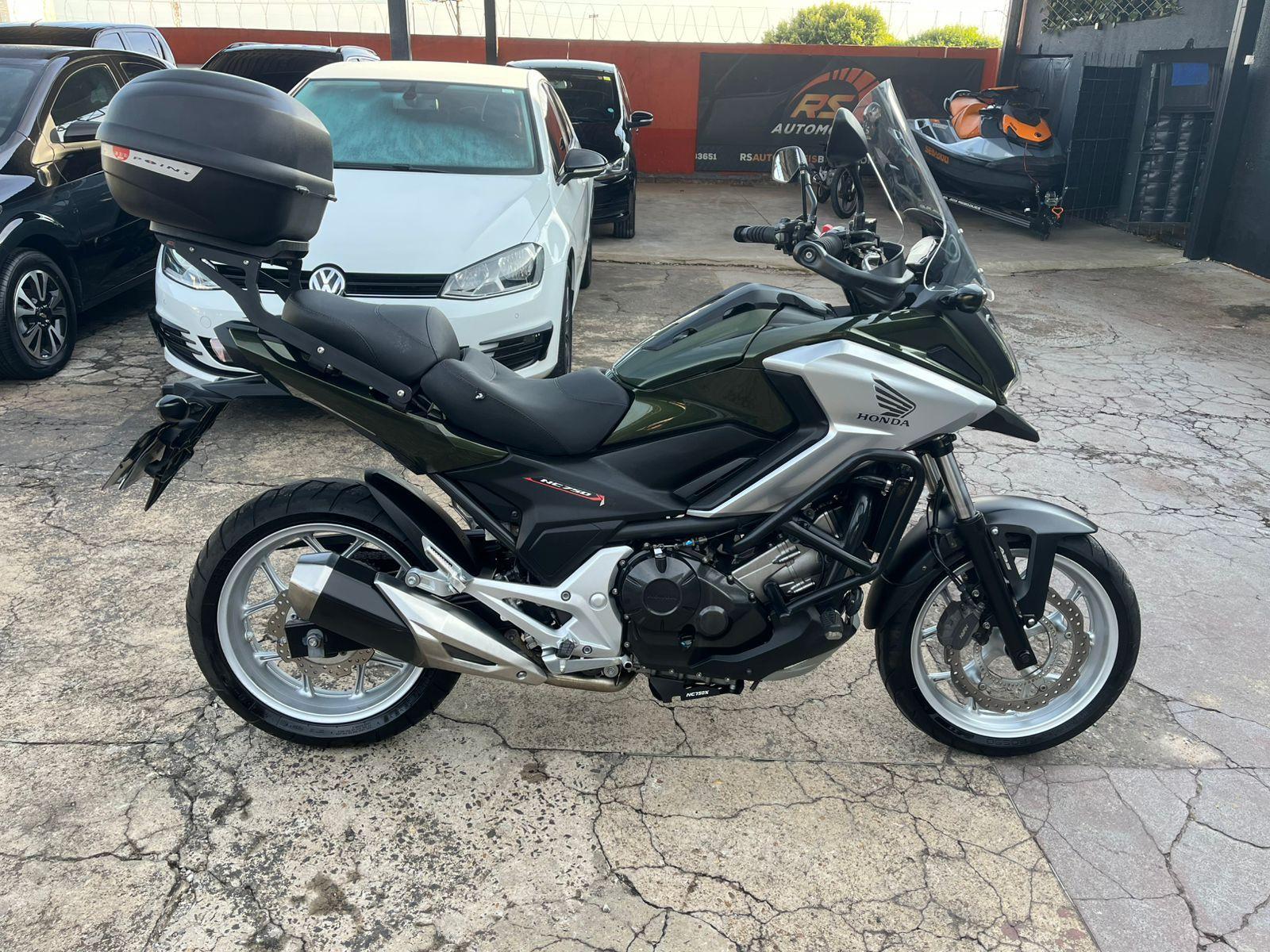 HONDA NC 750 X - Foto