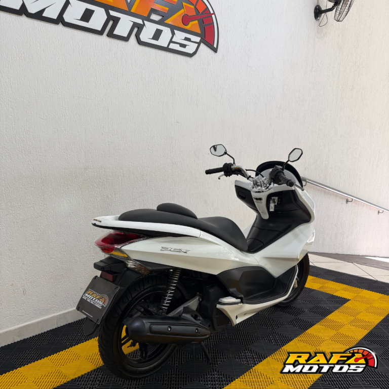 HONDA PCX 150 - Foto