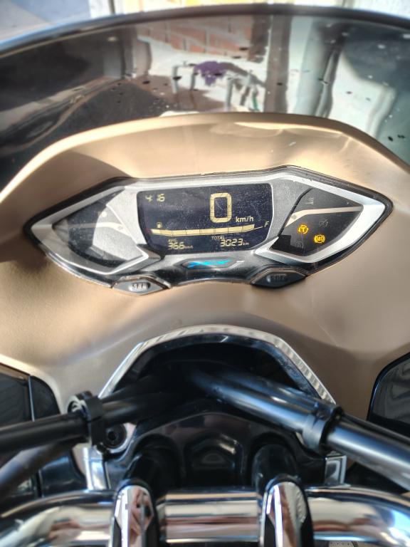 HONDA PCX 160 - Foto