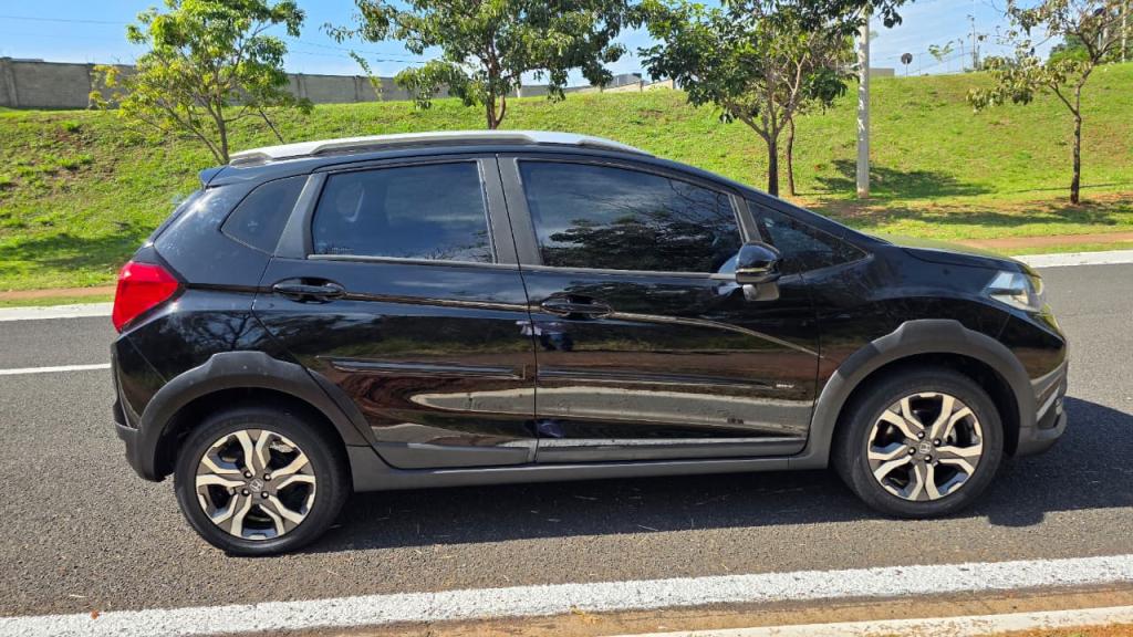 HONDA WR-V - Foto