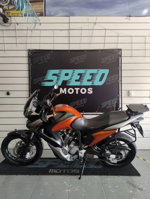 HONDA XL 700V Transalp - Foto