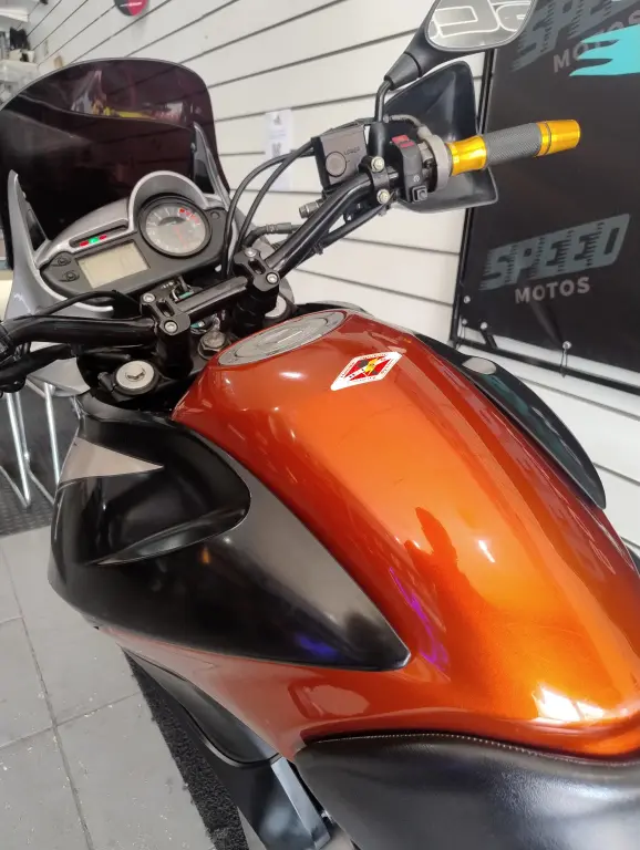 HONDA XL 700V Transalp - Foto