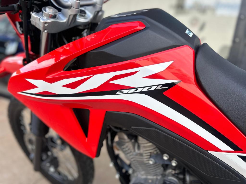 HONDA XR 300 L Tornado - Foto