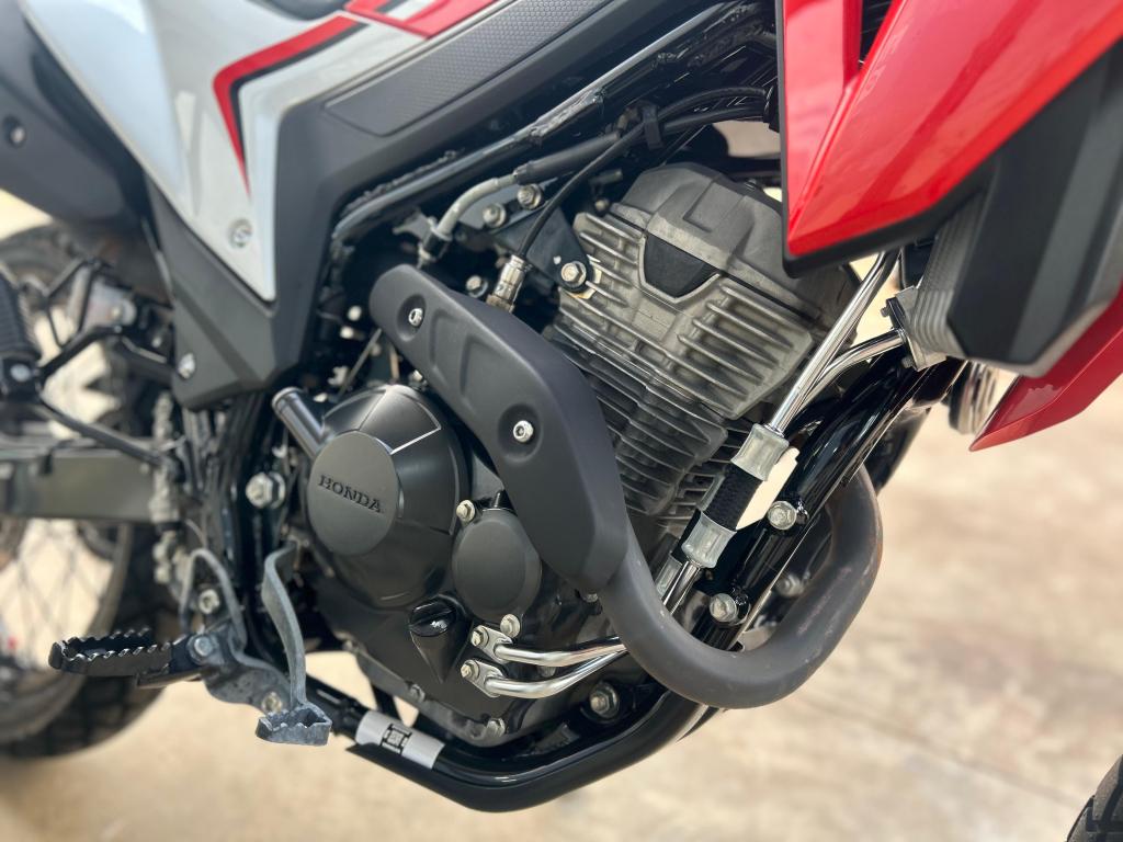HONDA XR 300 L Tornado - Foto