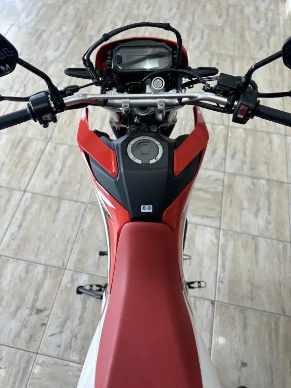 HONDA XR 300 L Tornado - Foto