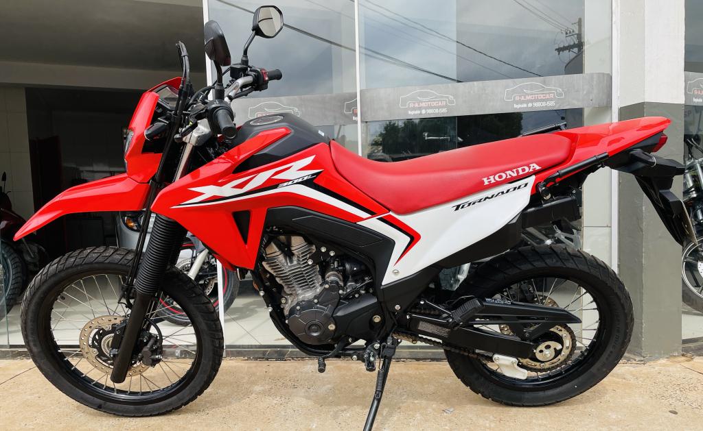 HONDA XR 300 L Tornado - Foto