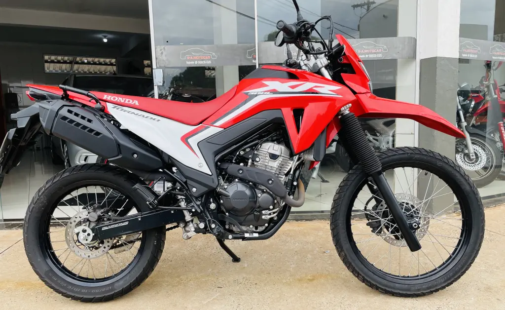 HONDA XR 300 L Tornado - Foto
