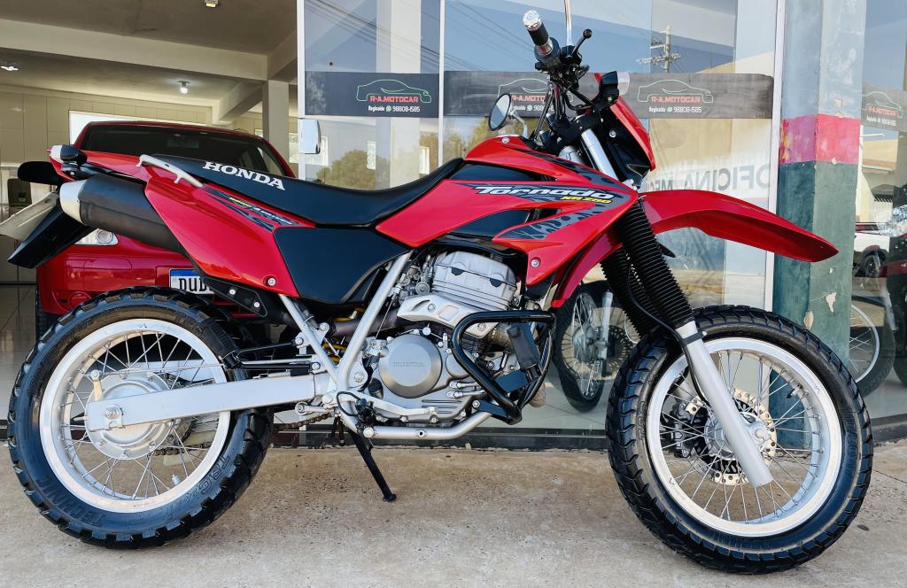 HONDA XR Tornado 250 - Foto