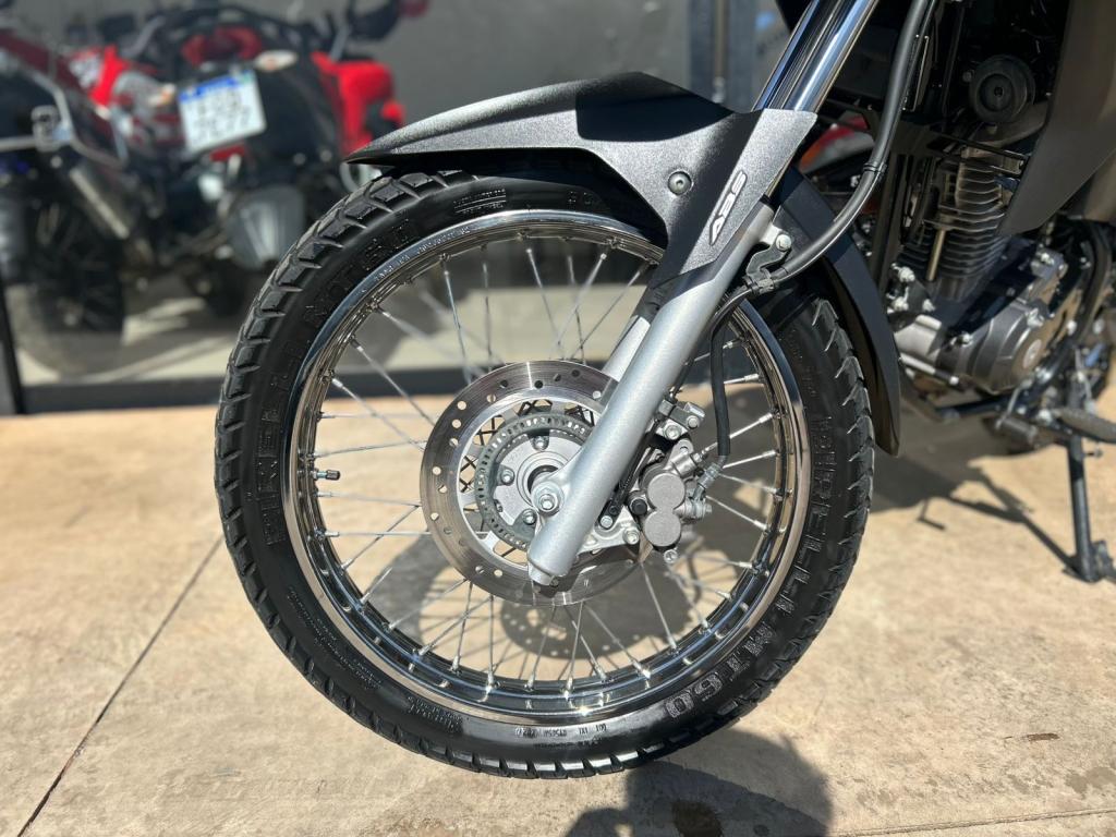 HONDA XRE 190 - Foto