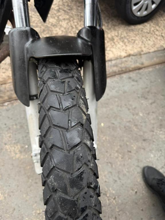 HONDA XRE 300 - Foto