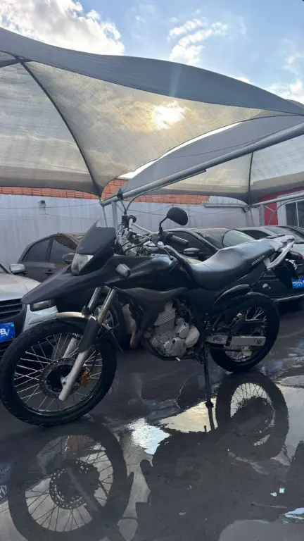 HONDA XRE 300 - Foto