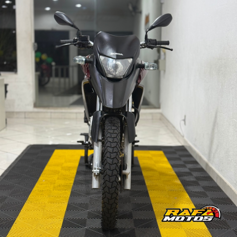 HONDA XRE 300 - Foto