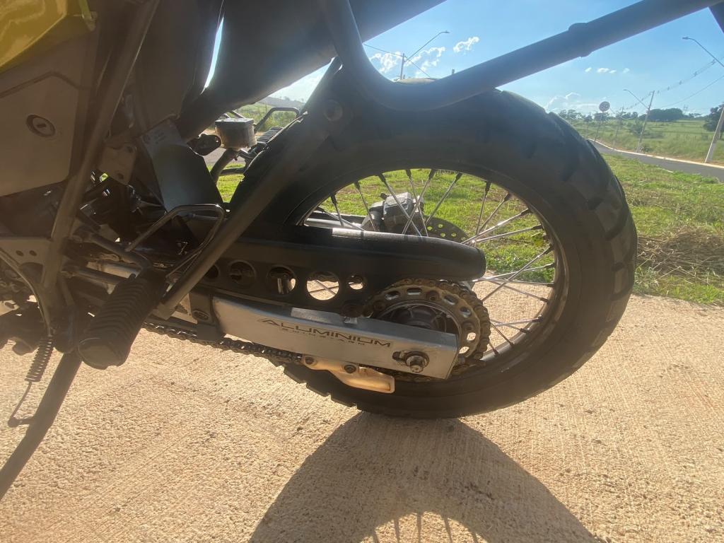 HONDA XRE 300 - Foto
