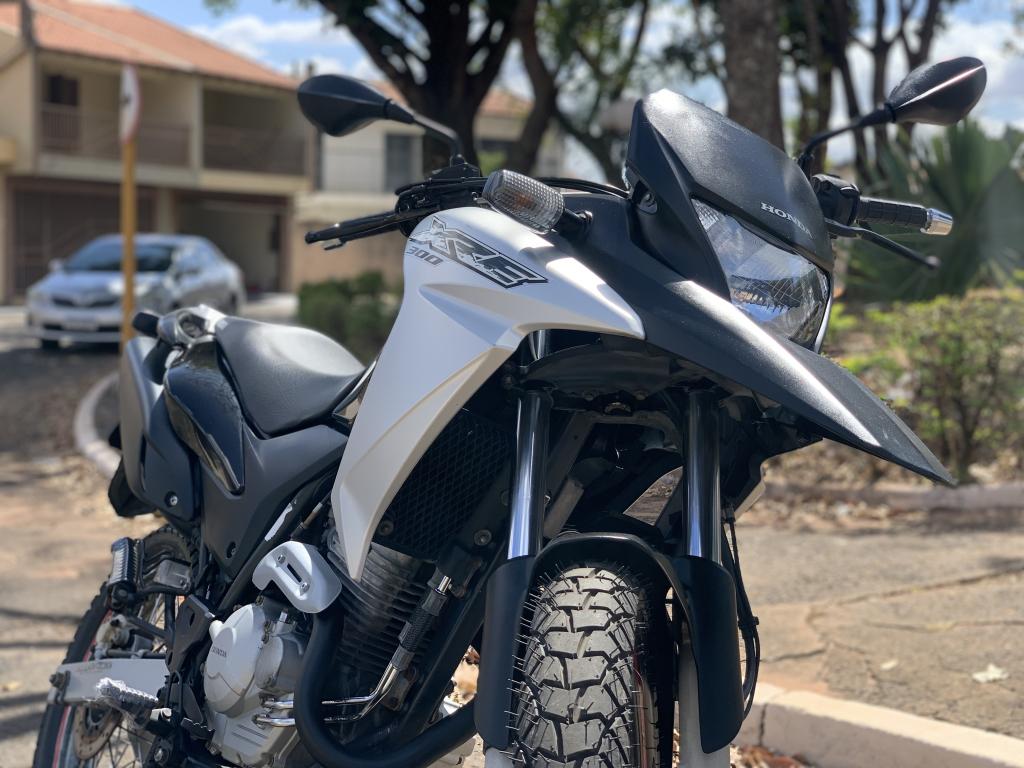 HONDA XRE 300 - Foto