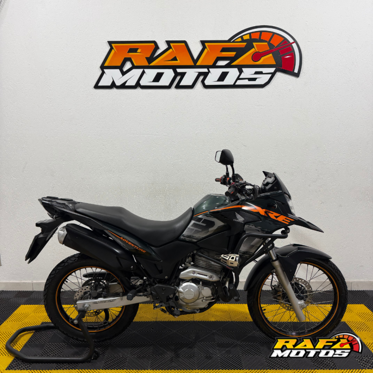 HONDA XRE 300 - Foto