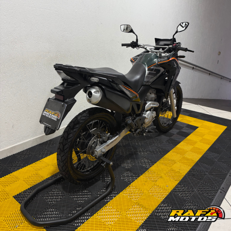 HONDA XRE 300 - Foto