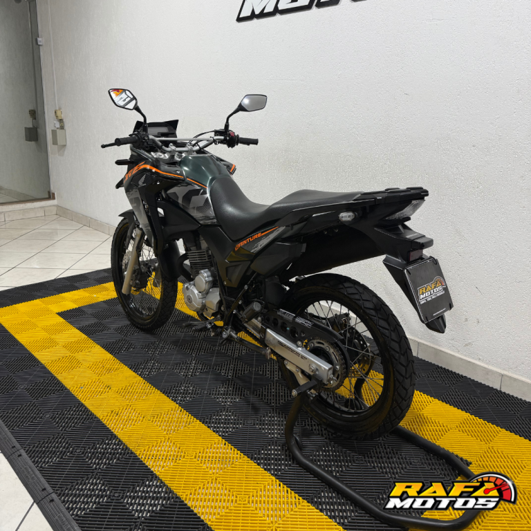 HONDA XRE 300 - Foto