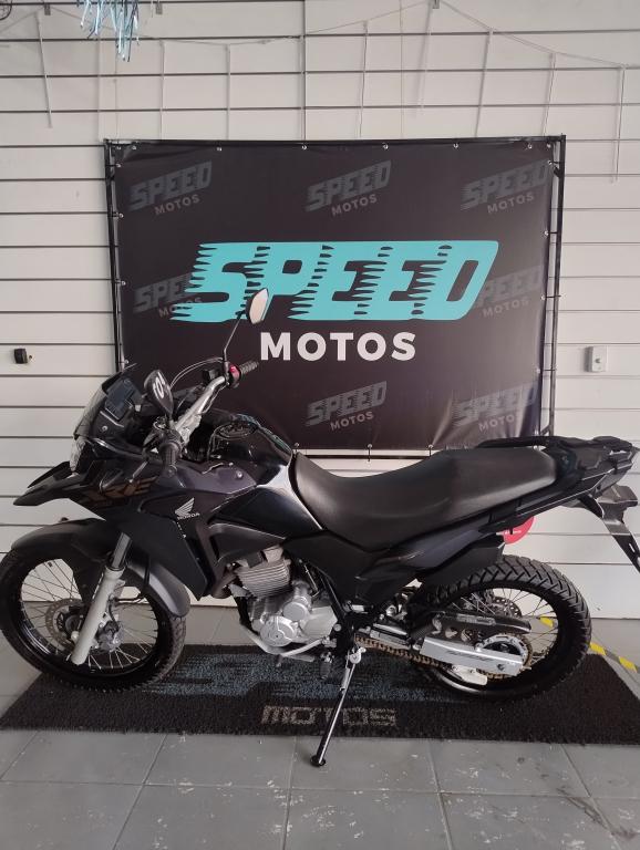 HONDA XRE 300 - Foto