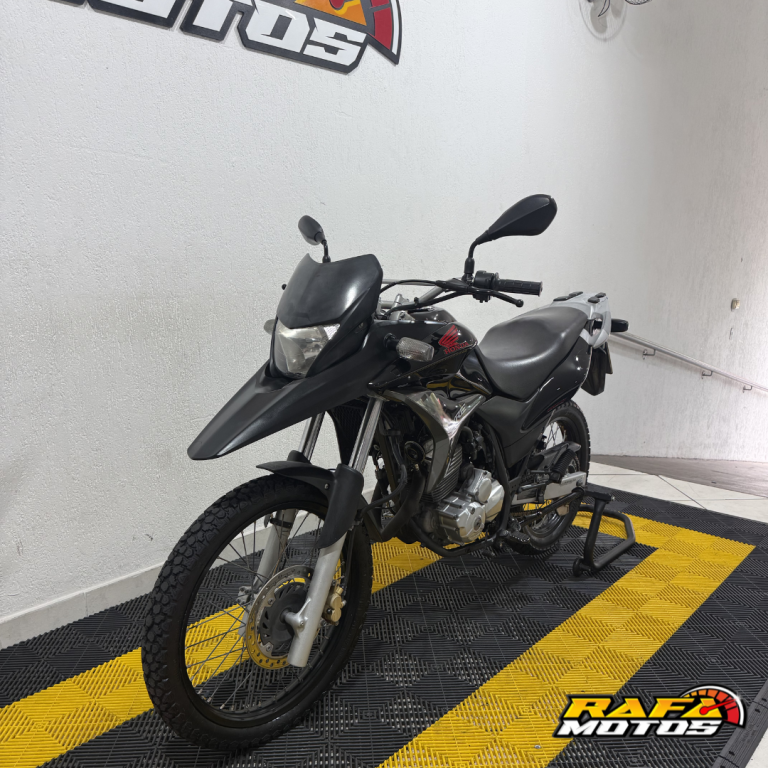HONDA XRE 300 - Foto