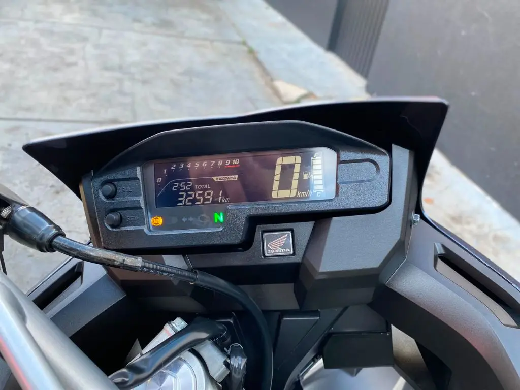 HONDA XRE 300 - Foto