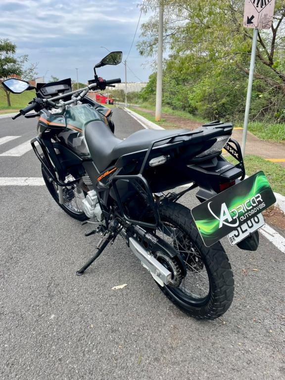 HONDA XRE 300 - Foto