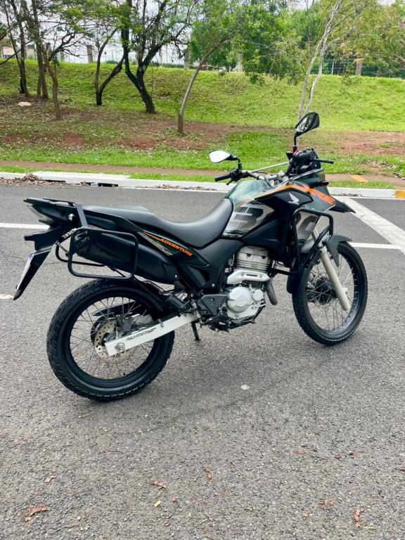 HONDA XRE 300 - Foto
