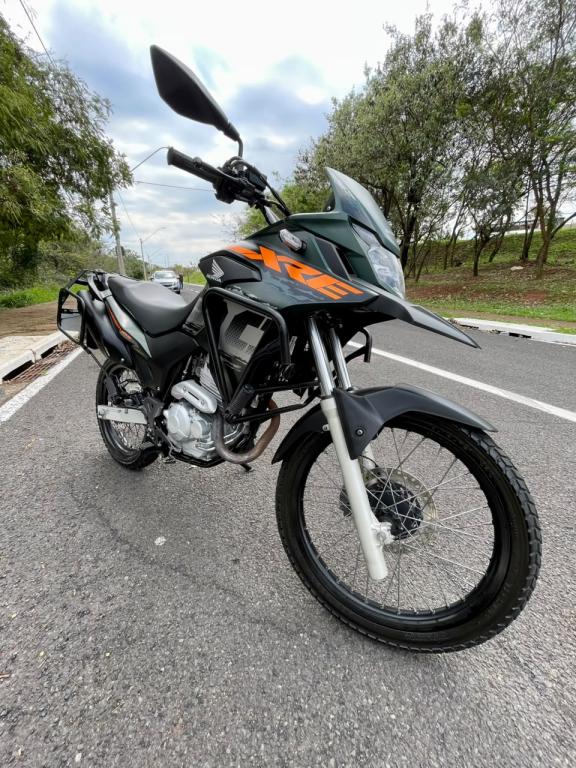 HONDA XRE 300 - Foto
